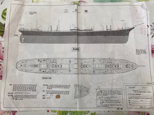 Quatre-mâts barque PAMIR 1/150ème Réf L1200 - Page 2 Planch15
