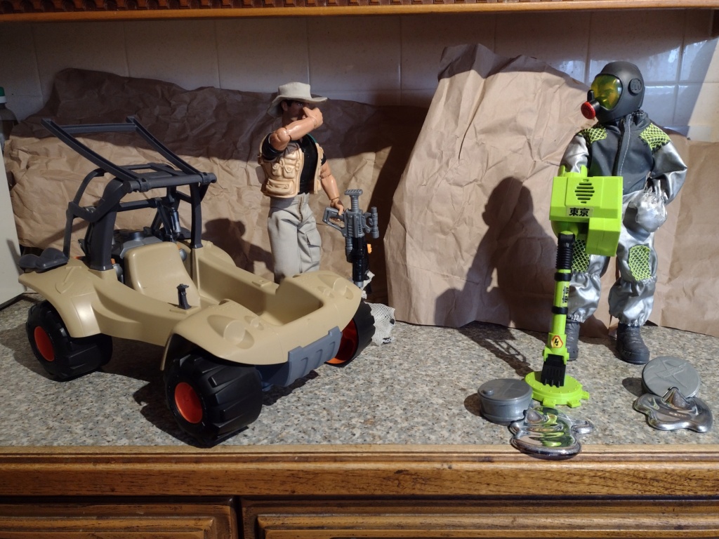 Latest Purchases: Motorhome, Vehicles, and an Alien Figure Img_2883