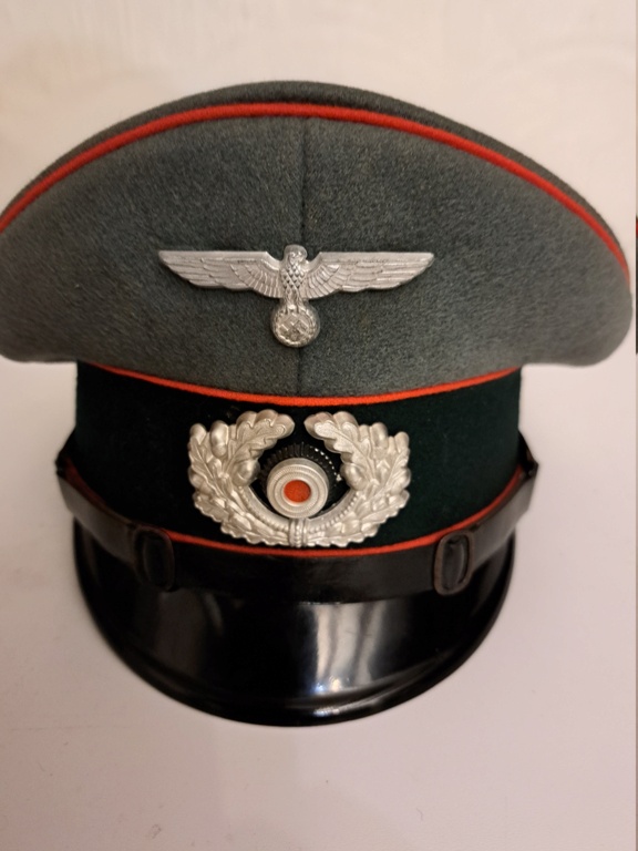 Identification Casquette Artillerie  allemande 111