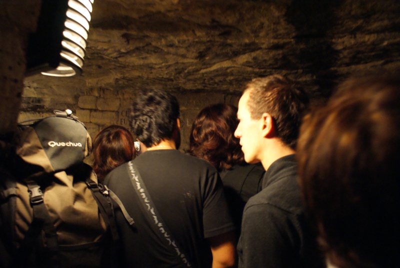 Visite guidée des catacombes de paris Dsc08549
