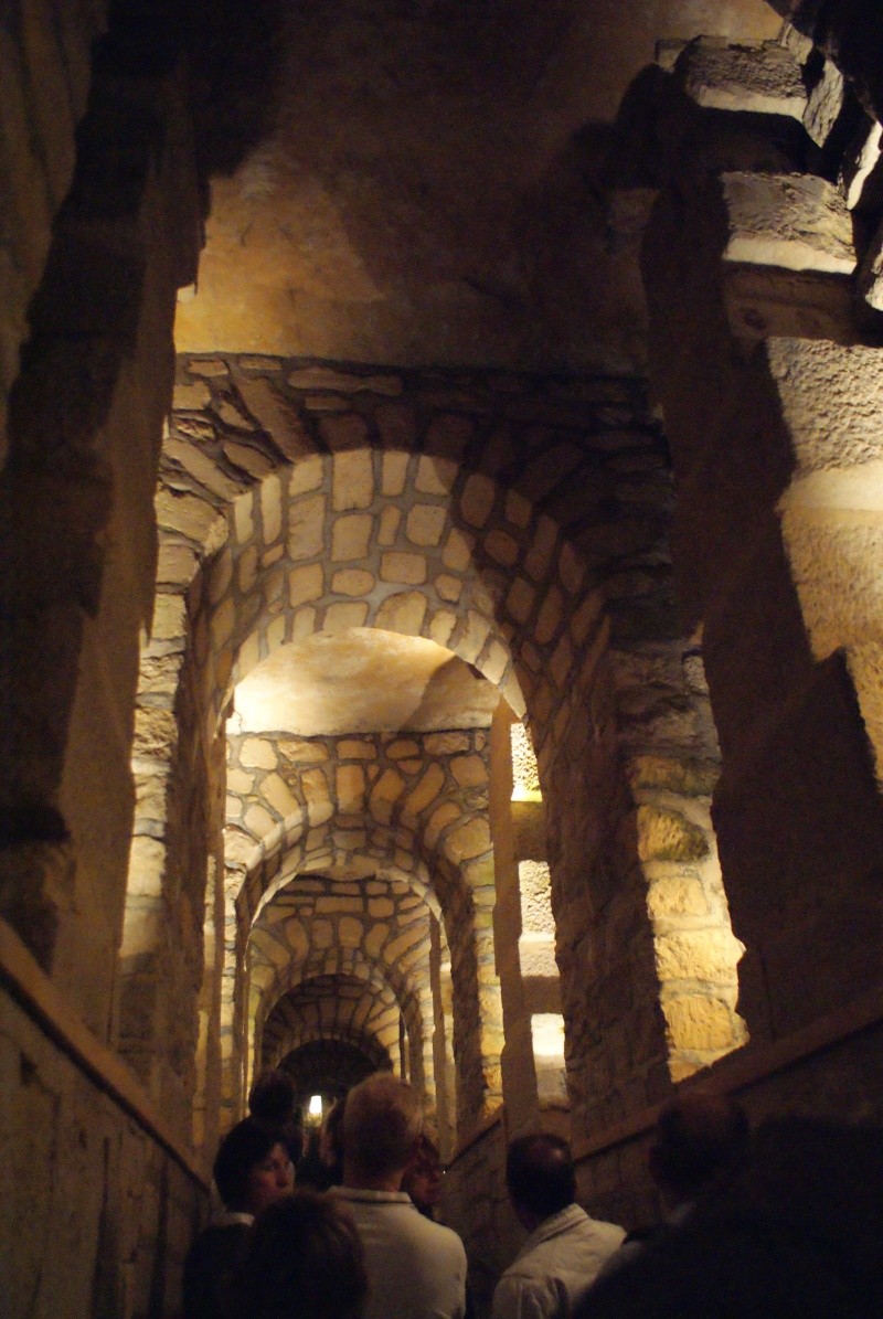 Visite guidée des catacombes de paris Dsc08570