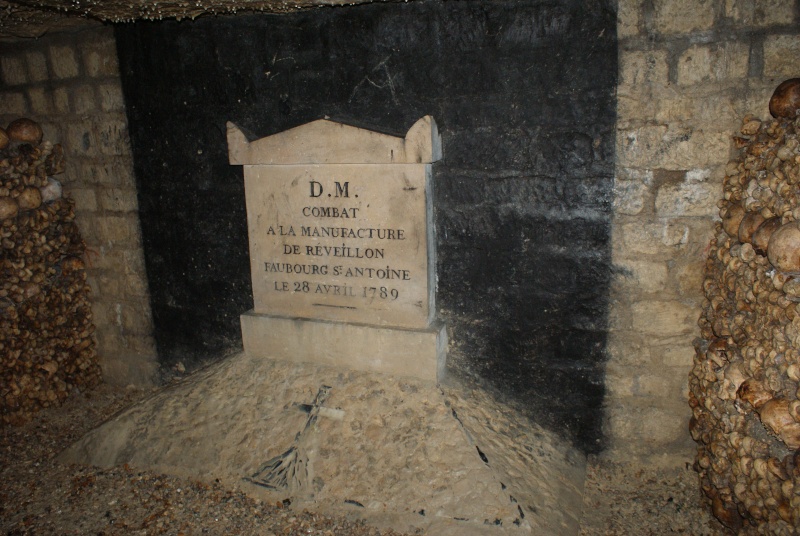 Visite guidée des catacombes de paris Dsc08626