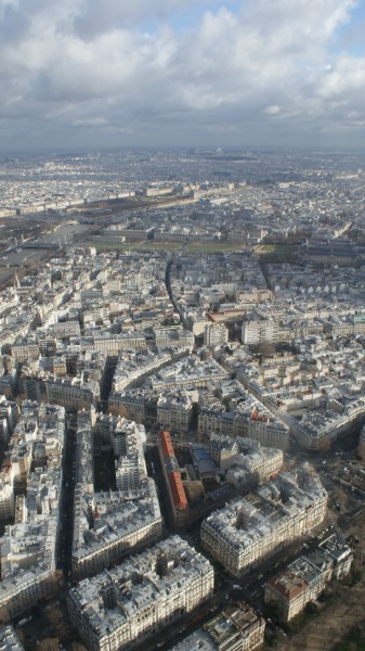 La tour Eiffel, Notre dame de paris, La Basilique du Sacré Coeur de Montmartre Dsc09518