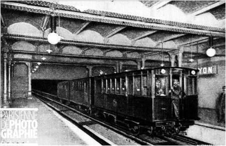 Photos de la construction du métro Parisien Image125