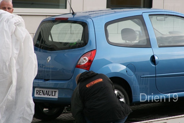 2011 - [Renault] Twingo Restylée - Page 14 Trw10