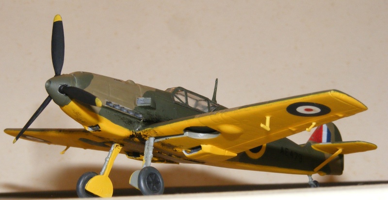 Messerschmitt Bf 109E 1/72 [Matchbox] (VINTAGE) - Page 5 2008_408