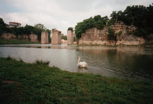 Aqueduc romain 80615010