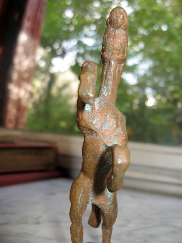 Cheval cabré en bronze Img_1618