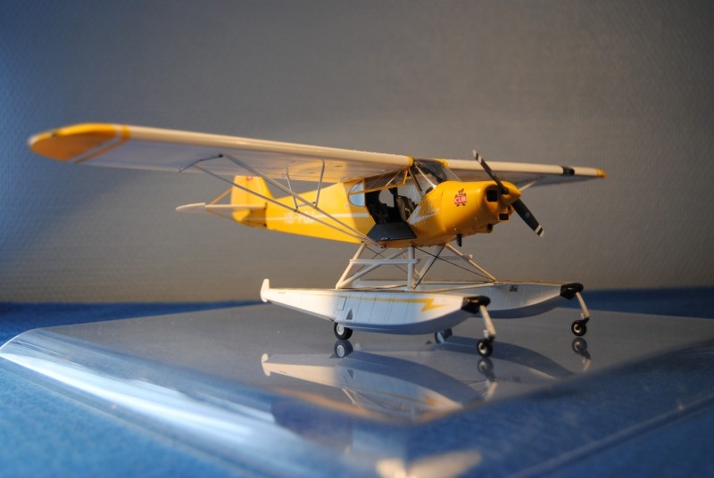 Piper PA-18-150 Float Plane [Revell - 1/32] Dsc_0320