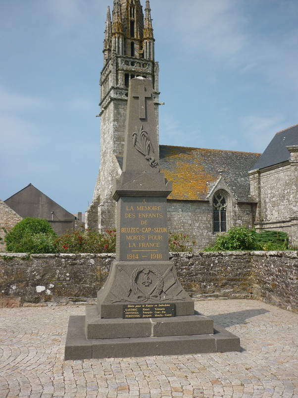 Monuments aux morts bretons (Finistère) P1190510