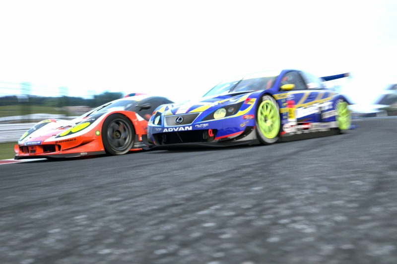 Comptes rendus de courses : championnat Super-GT#4 : GT300 et GT500 par équipes - Page 12 Suzuka17