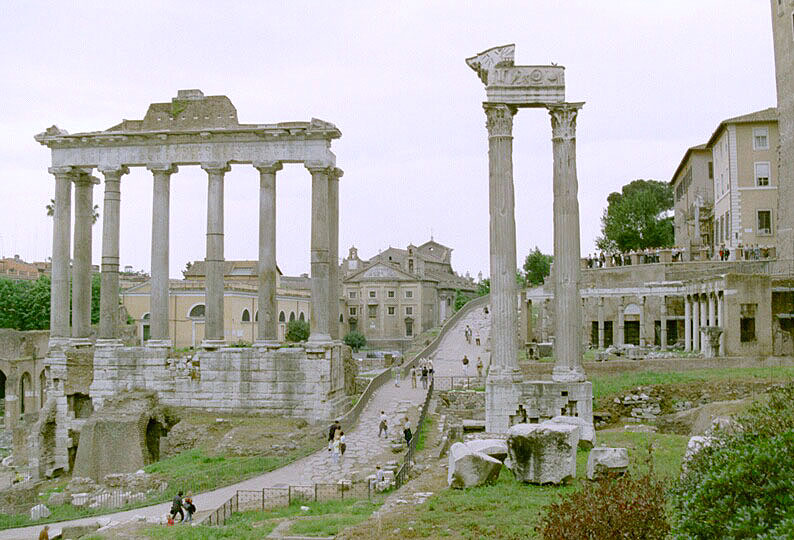 Fondation de Rome : Romulus et les sept Rois De Rome  Saturn10