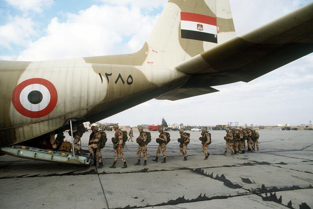 صور لتدريبات ومناورات القوات المسلحه المصريه الجزء الثاني 41310