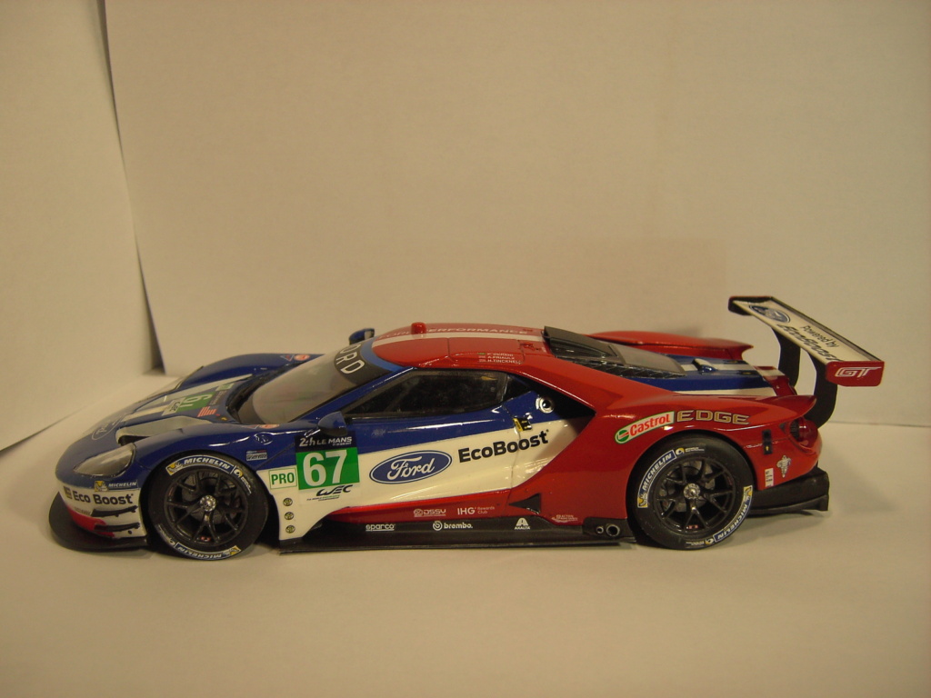 [REVELL] Ford GT LE MANS 2017 1/24 ref:07041 Pict0321