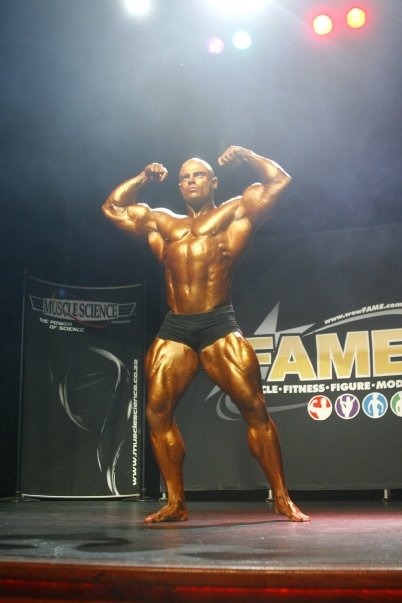 Marius Dohne avant les Championnats du Monde NABBA 2008(le 9 juin) 151