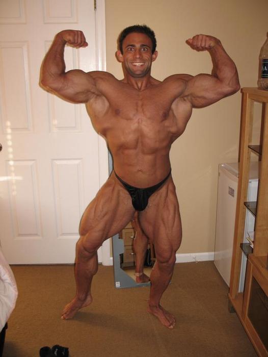 Dominick Dichio avant le NPC Atlantic States 2008 (a 3 semaines) 3weeks11