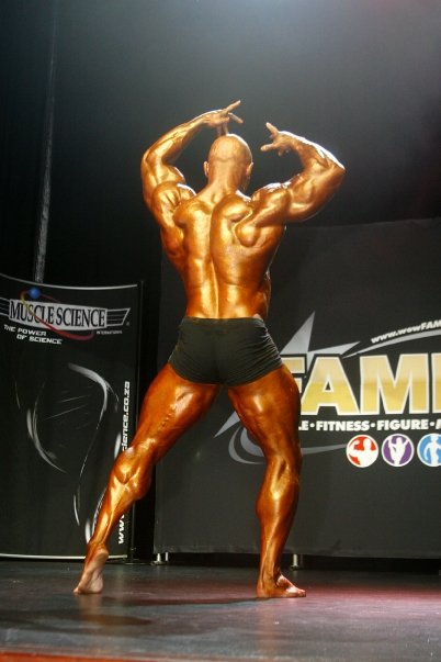 Marius Dohne avant les Championnats du Monde NABBA 2008(le 9 juin) 622