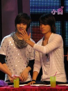 [pics] Henhae couple (Henry & Donghae) Part 1 513