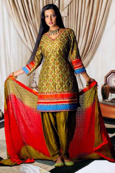 Mehndi clothes Middle10
