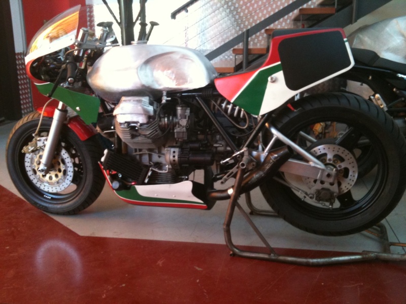 Guzzi... juste l'essentiel des Café Racer - Page 32 Foto-110