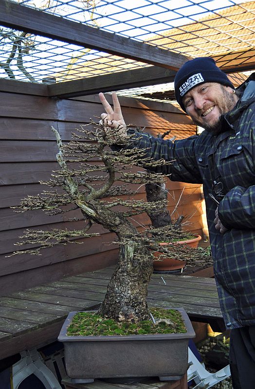 HAVING SOME WINTER FUN WHILE PREPARING MY LARCH (XL) FOR A SHOW. 9-12-211