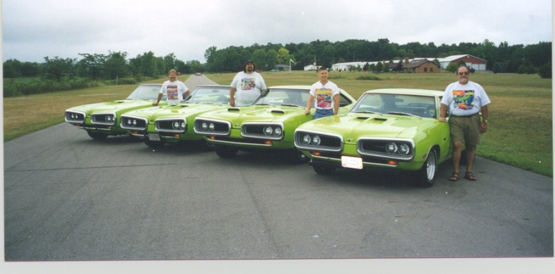 HOOD DODGE CORONET 1970 (trouvé) Superb10