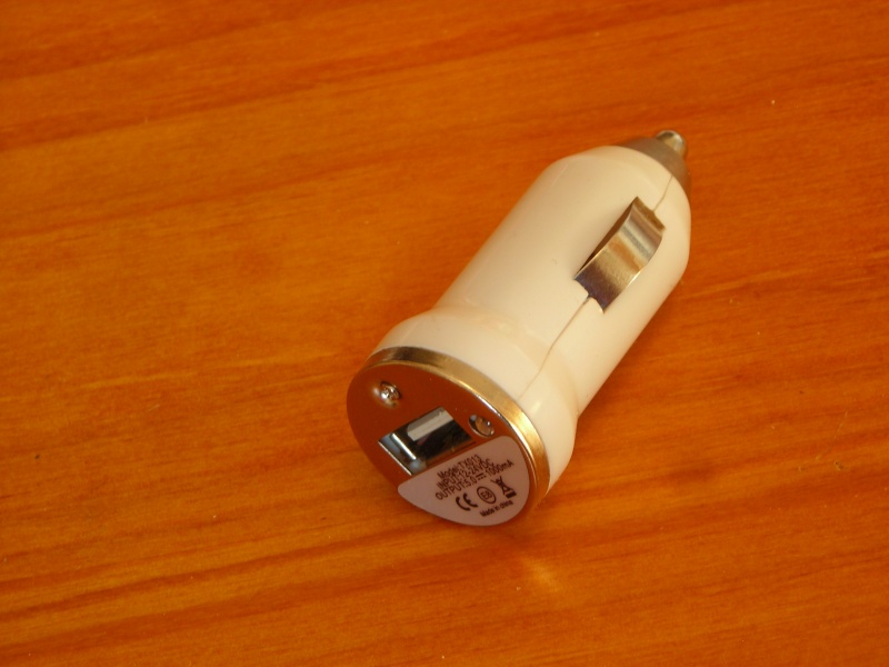 Prise d'allume-cigare USB Dscn6510