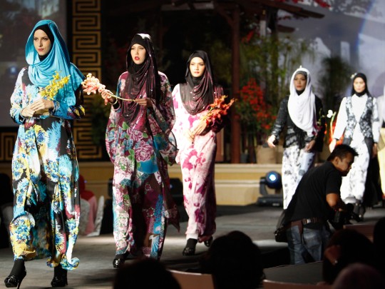 Malaysia Islamic Fashion Festival Ap111112