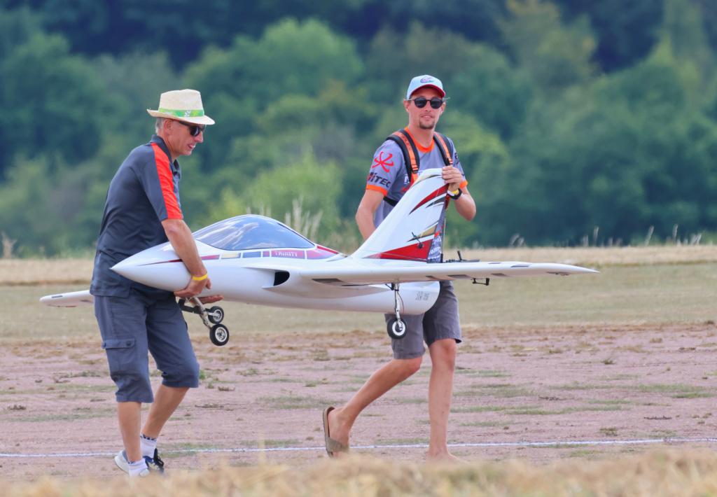 AERODELISME a BEUGIN.....(les hauts de France).....nous y étions  Okrvto22