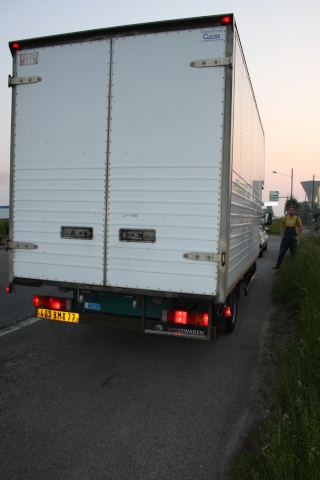 voiture - Camions/voitures aménagé(e)s: voyager avec nos chiens 23_mai11