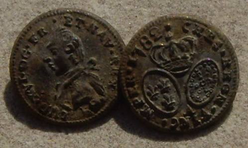 Paire de boutons monétiformes - Louis XVI - double Louis d'Or (*)   Imgp6714