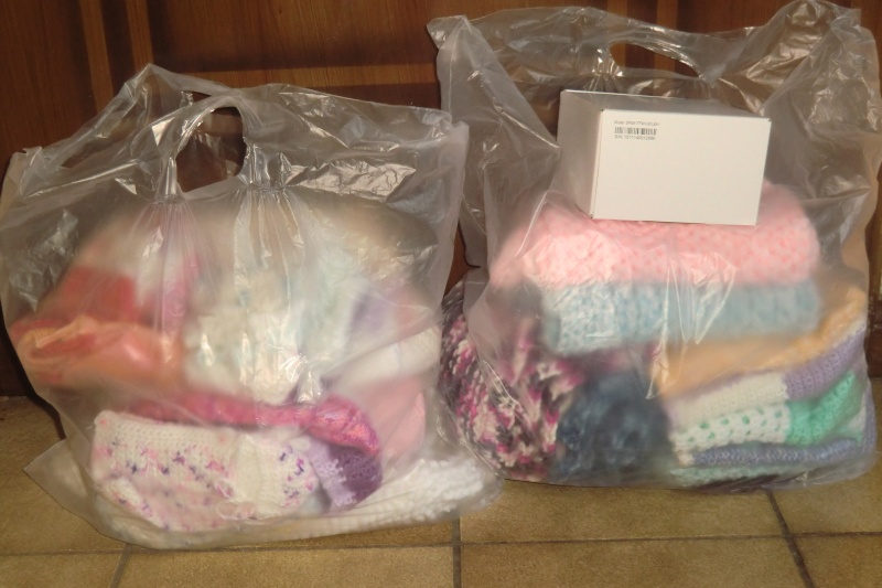 Petits nids pour Petits Anges - Page 13 Tricot18