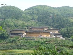 La Chine sac au dos (24) Au Fujian (福建) octobre 2009. Episode 1: Chez les Hakkas (客家) et leurs immenses maisons tribales les Tulou (土楼) 24-12-10