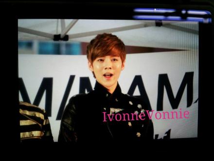 120509 EXO-M fansign event - Luhan 66e0dd10