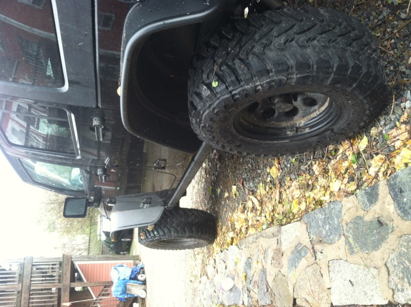 FEELER: (Five) 35x12.50x17 Toyo MTs / 17" Black Steel Pro Comp Wheels w 4.25 BS Tires410
