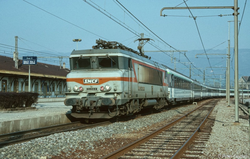 Locomotives BB 22201 à 22405 (surnom nez cassés) Culoz12