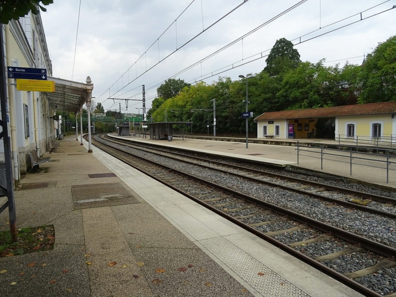 [69] Gares du Rhône T215