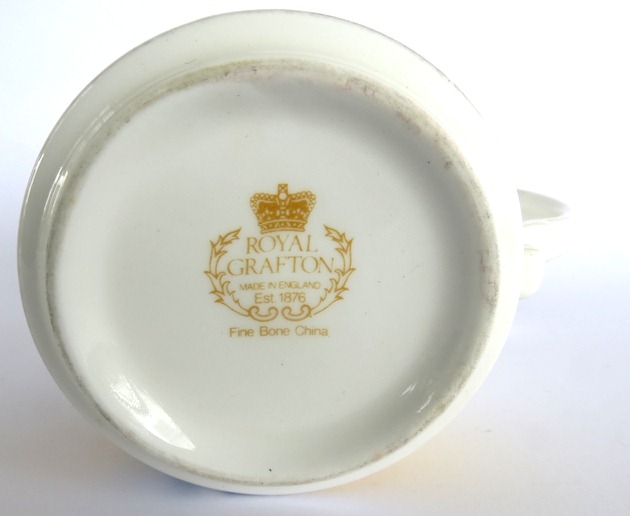 Royal Grafton souvenir dish Other_11