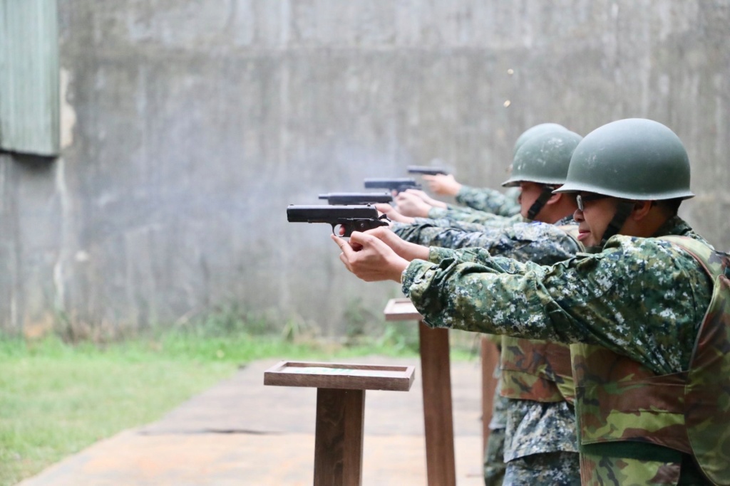 Examining Some Taiwanese Camos 66636210