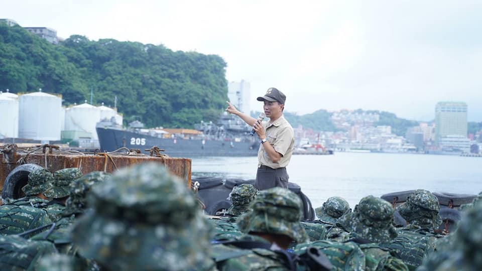 Examining Some Taiwanese Camos 69976911