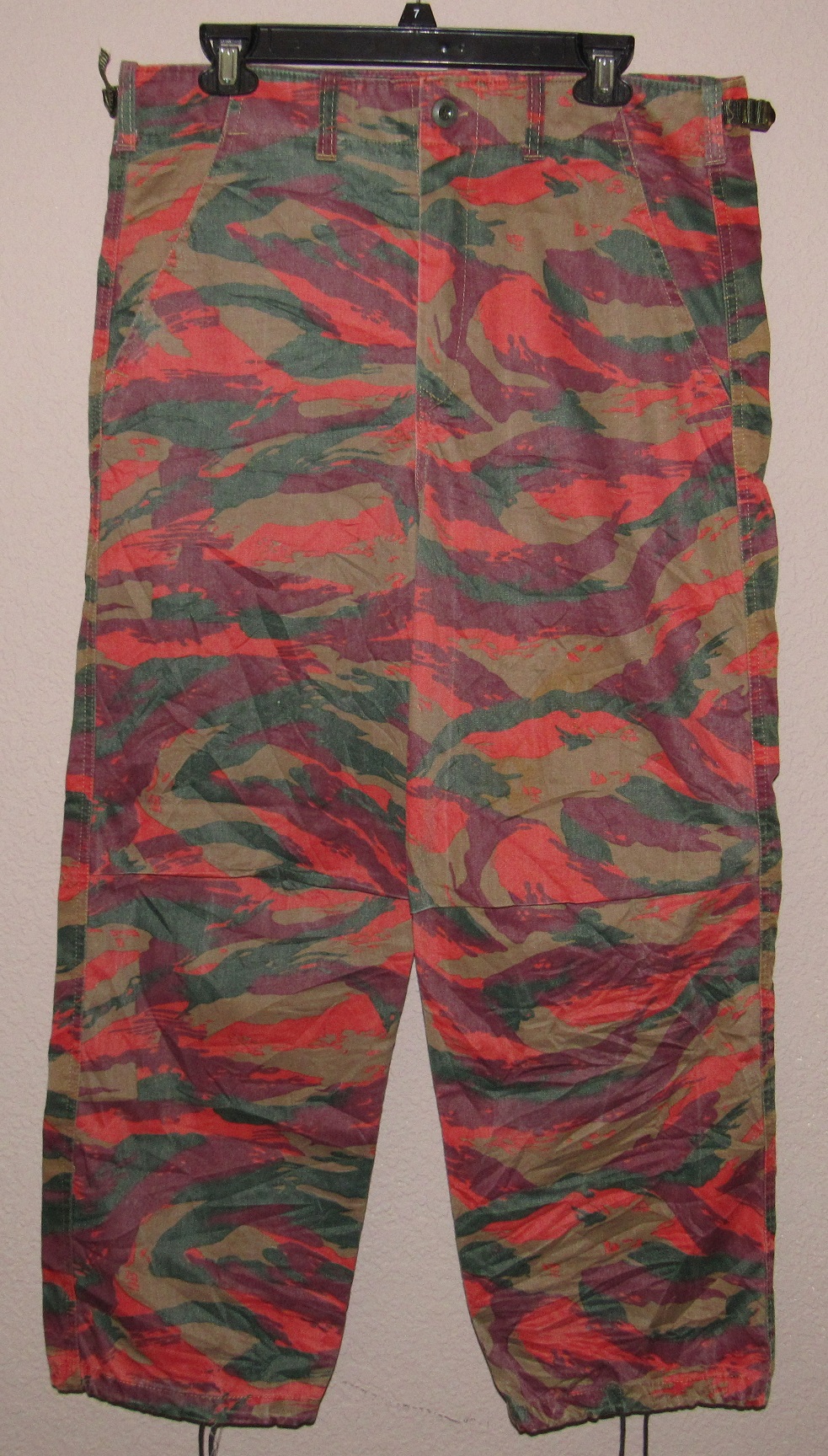 Bison Trooper Orange Tiger Stripe/Lizard Camouflage (Street Fighter 1994) Bison_10