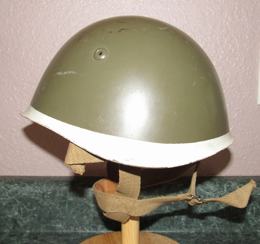 Mystery Italian M933/47 Helmet Italia12