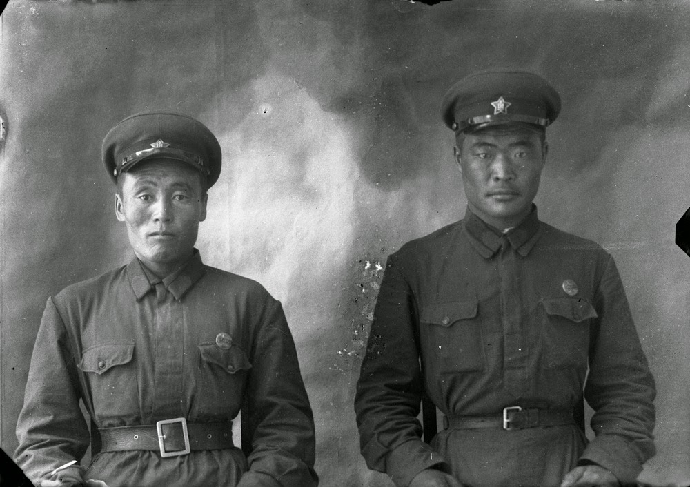 Mongolian SSh-68 Helmet with Soyombo Emblem (And Red Star Soyombo hat badge) Mongol34