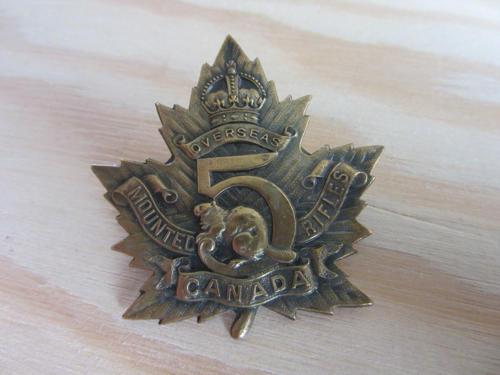 Cap Badge, les marquages fabricants & attribué.  5th_mo13