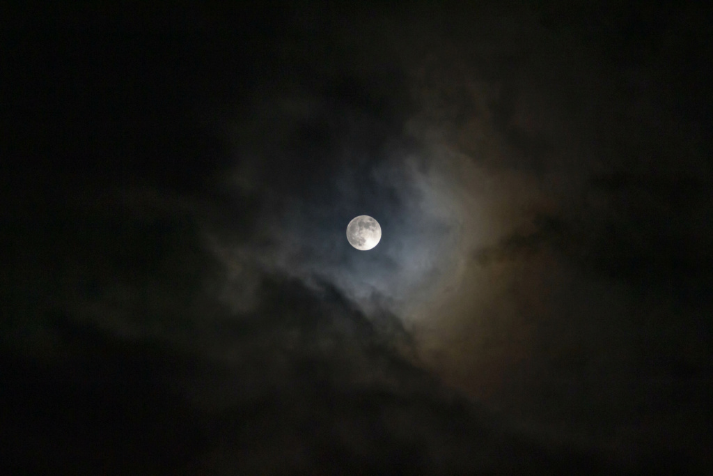 rapprochement Lune et Mars hier soir Lune_e11