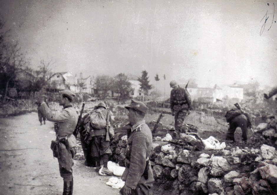 Obilježena godišnjica masakra u selu LIPE , MATULJI kada su fasisti ubili cijelo selo  1944  - Page 3 Img_5024