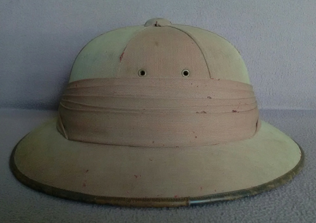 A beautiful pith helmet from Ohiya - Ceylon Img_2413