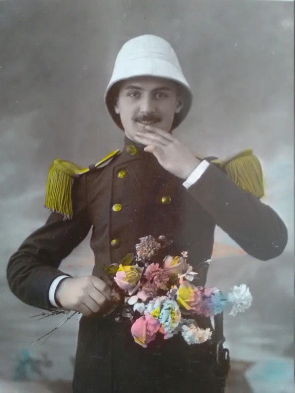 Des fleurs et un baiser envoyés par cet homme des Troupes coloniales 1904-1912 Img_2791