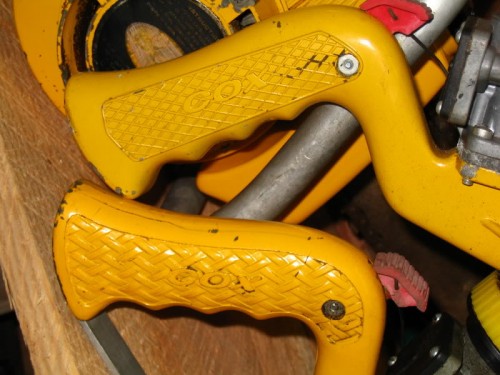 The third Cox Beaver chainsaw.......with a surprise Cox_cs10