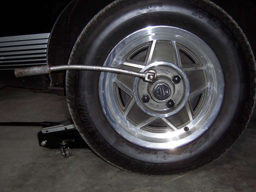 The useful utterly useless tool - My Son turned 58 on New Years eve - Page 2 Mgb-le14
